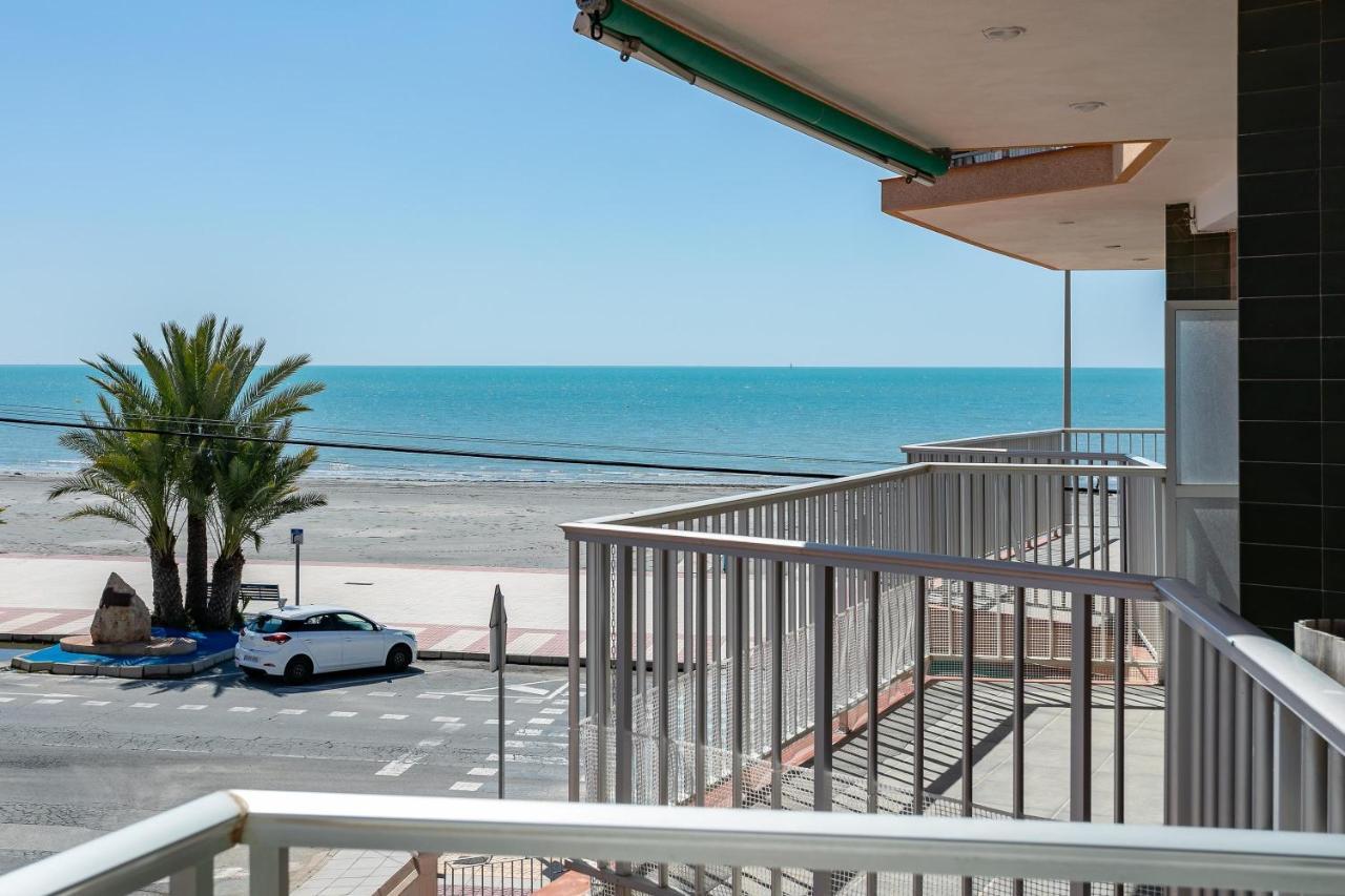 Apartment With Stunning Sea Views ซานตาโปลา ภายนอก รูปภาพ