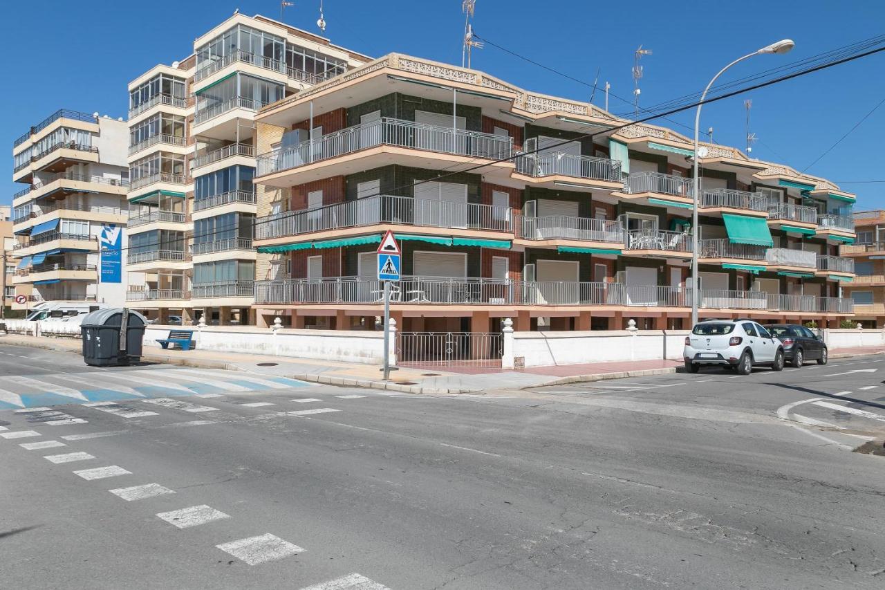 Apartment With Stunning Sea Views ซานตาโปลา ภายนอก รูปภาพ